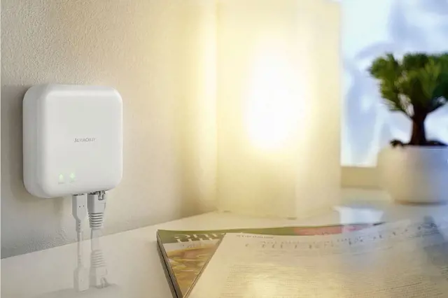 Une sorte de petit modem qui ressemble au module Silvercrest Zigbee 3.0 Smart Home