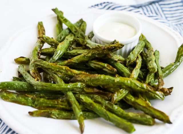 haricots verts à la friteuse à air