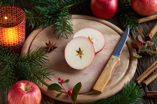 Une étoile dans une pomme tranchée portera chance à la famille