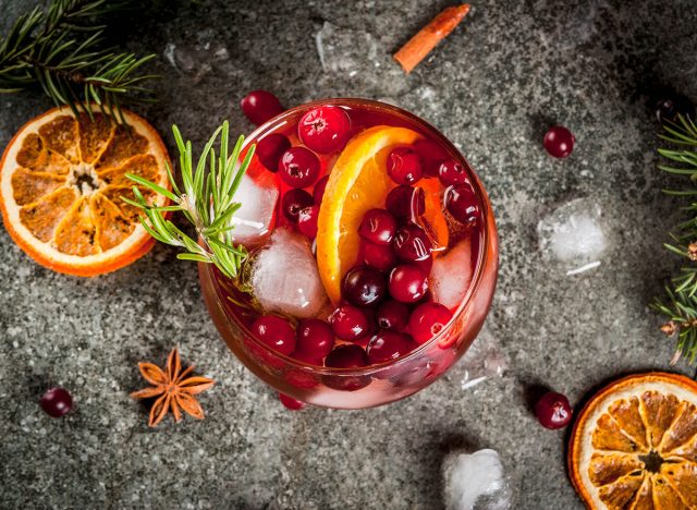 cocktail de Noël aux canneberges et à l'orange