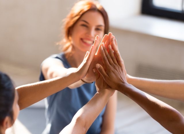 groupe de fitness high five circle, comment perdre un kilo en une semaine